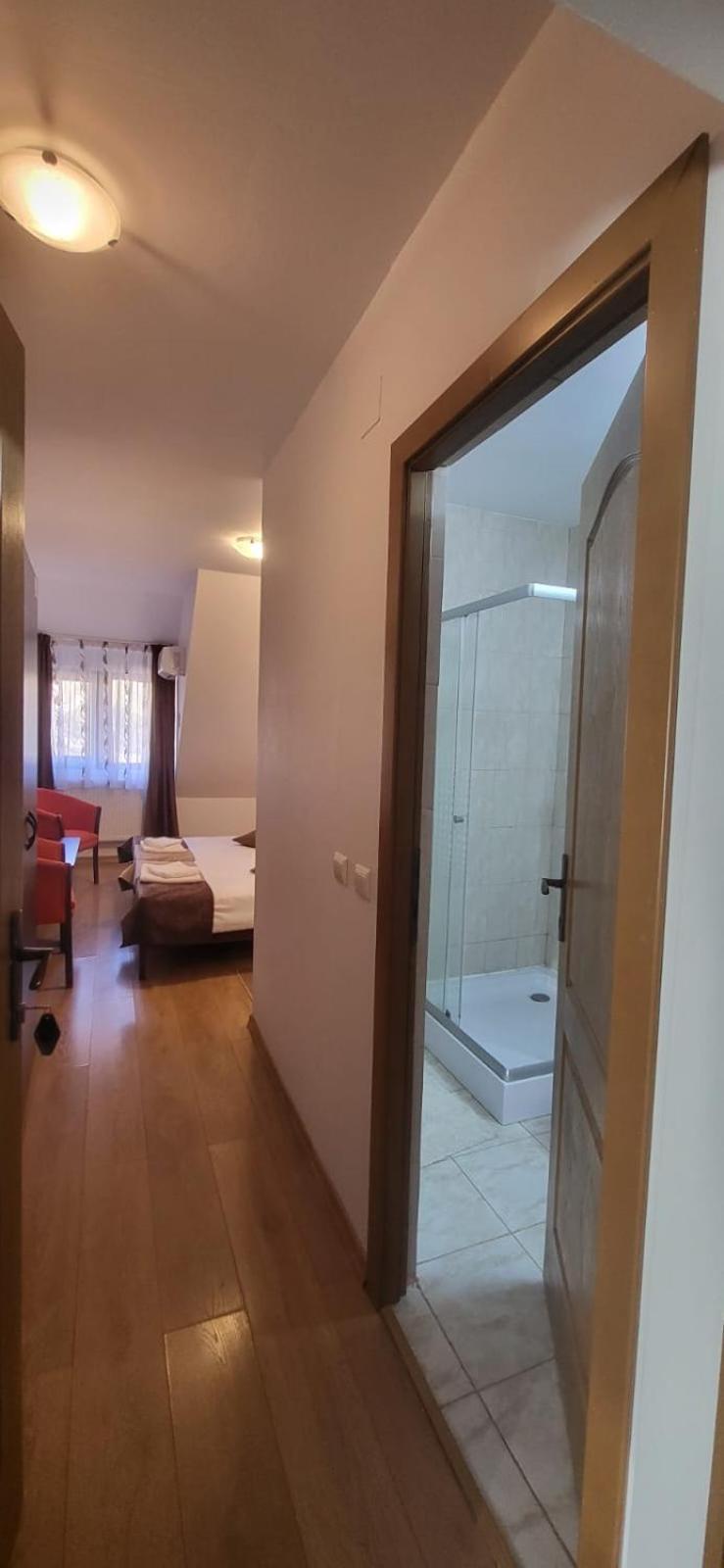 Relax Hotel Greci Exterior photo